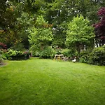 See-haus, Arboretum & Sauna Am Plessower-see * Kolonie Zern