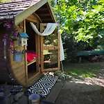 Apartament See-haus, Arboretum & Sauna Am Plessower-see *
