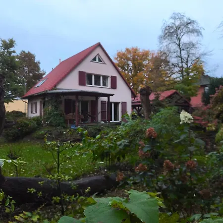 See-haus, Arboretum & Sauna Am Plessower-see Kolonie Zern