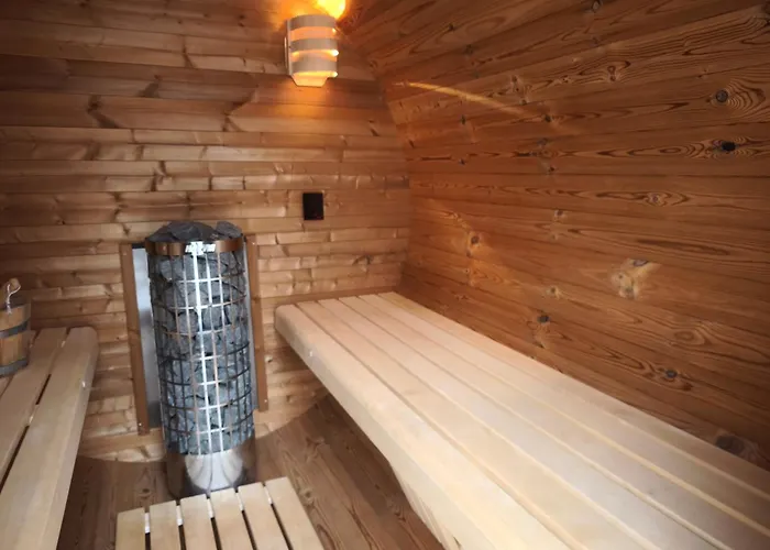 Apartment See-haus, Arboretum & Sauna Am Plessower-see Kolonie Zern