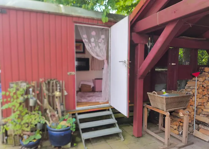 See-haus, Arboretum & Sauna Am Plessower-see Apartment *