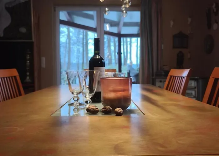 See-haus, Arboretum & Sauna Am Plessower-see * Kolonie Zern