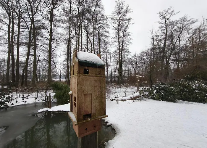 شقة See-haus, Arboretum & Sauna Am Plessower-see Kolonie Zern